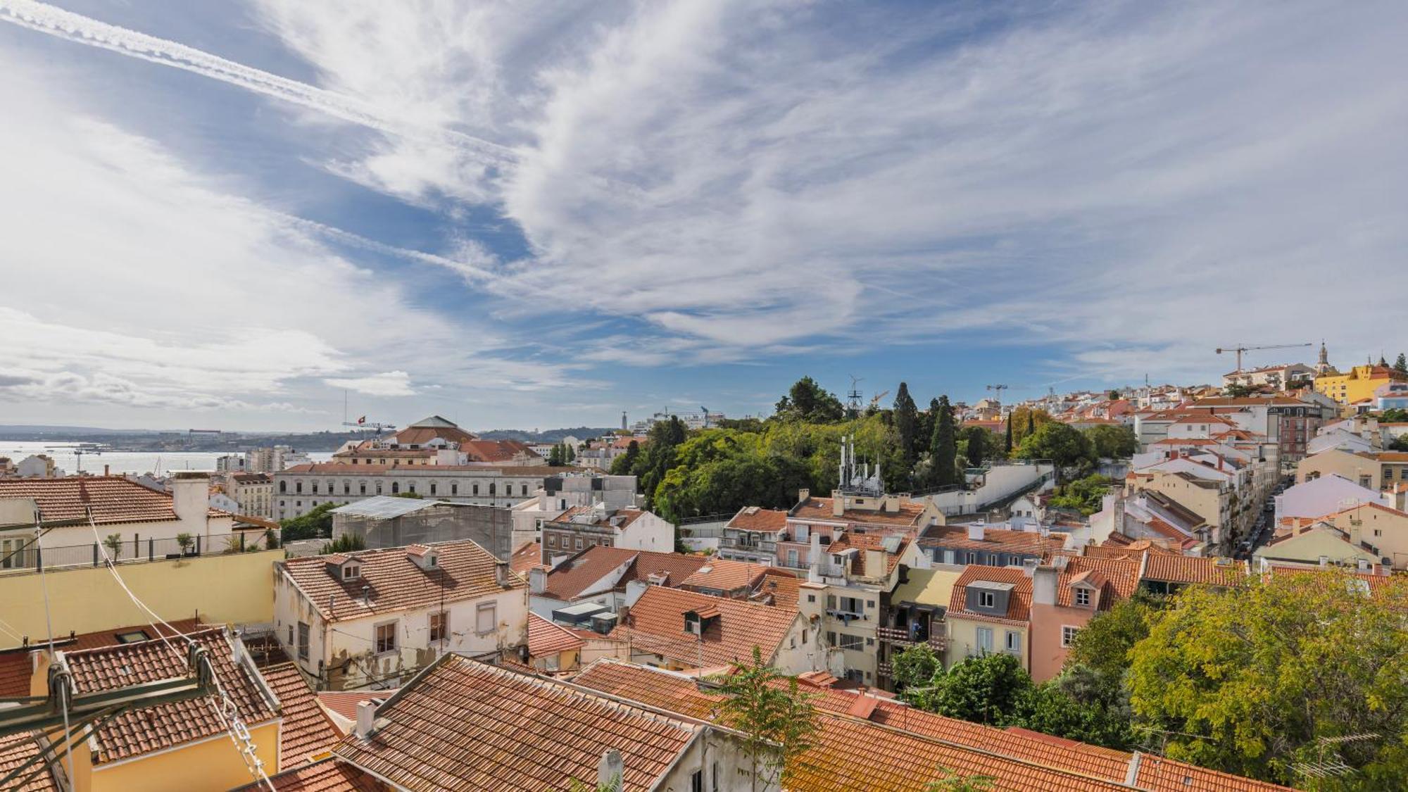 Sunny Design Apt In Praca Das Flores By Lovelystay Lisboa Exterior foto