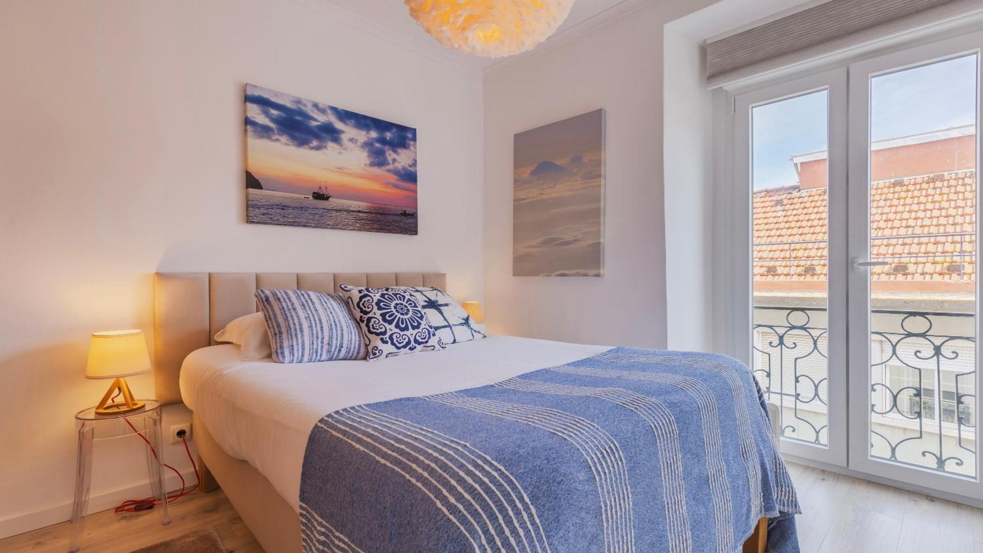 Sunny Design Apt In Praca Das Flores By Lovelystay Lisboa Exterior foto
