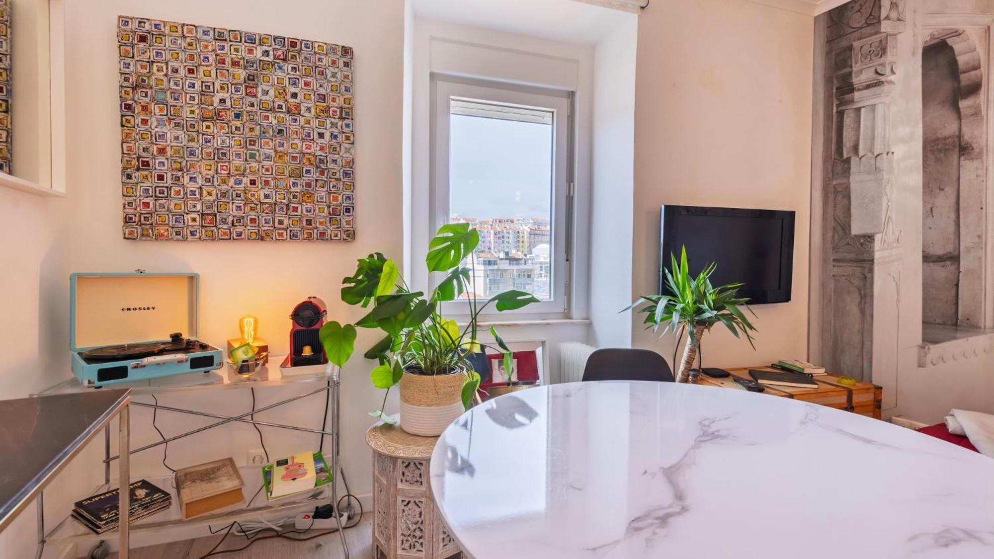 Sunny Design Apt In Praca Das Flores By Lovelystay Lisboa Exterior foto